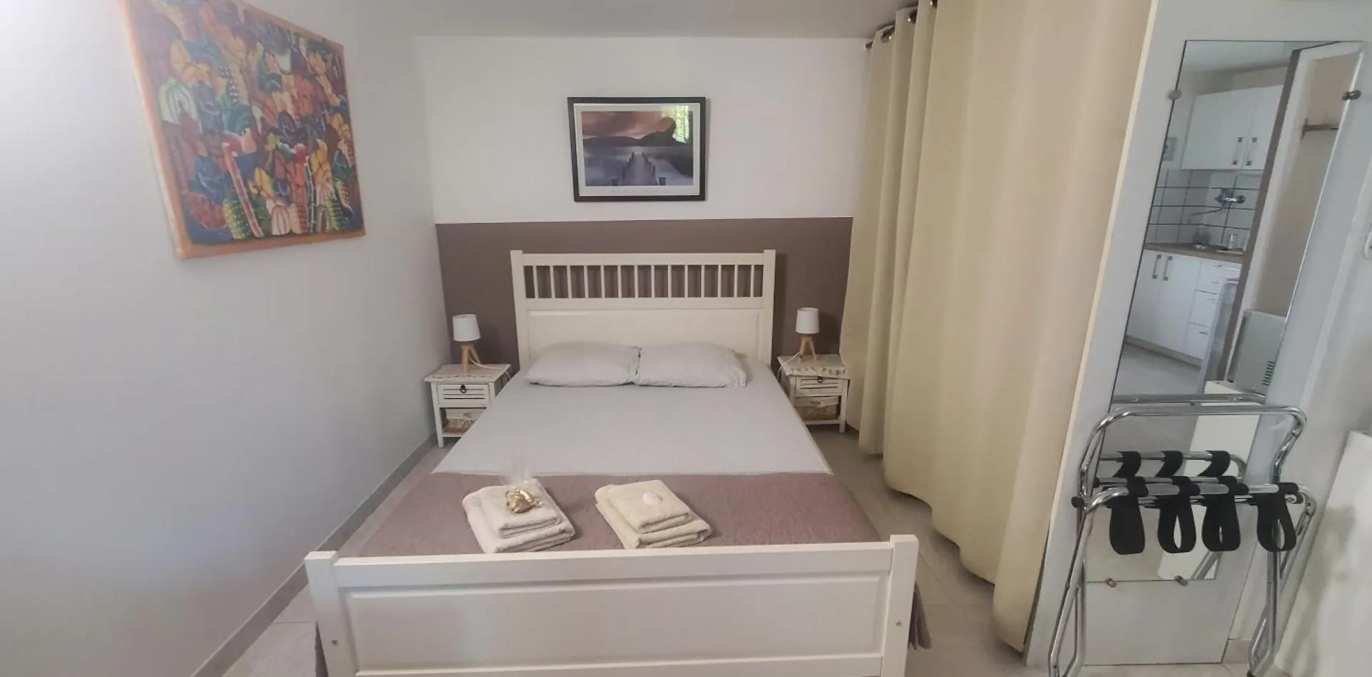Jolie Studio En Rez De Jardin A L'Estaque Mourepiane Марсель Франция